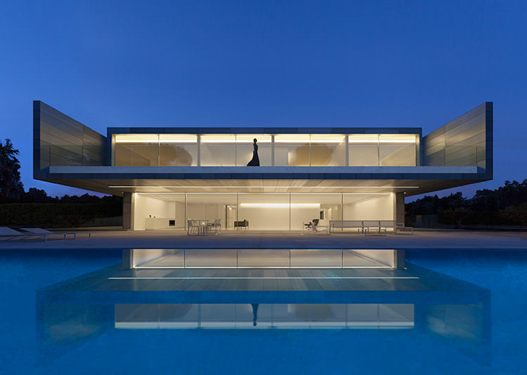 FRAN-SILVESTRE-ARQUITECTOS---ALUMINUM-HOUSE---001