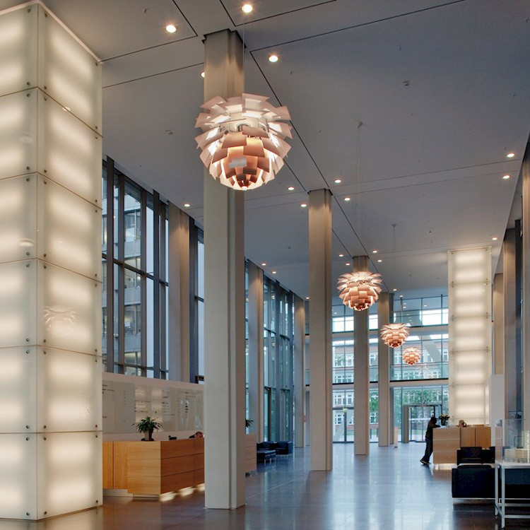 poul-henningsen-artichoke-lamp