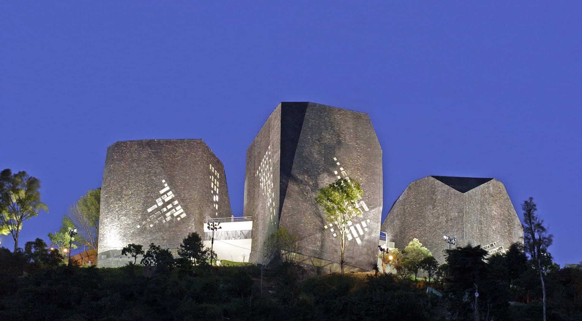 Parque Biblioteca España